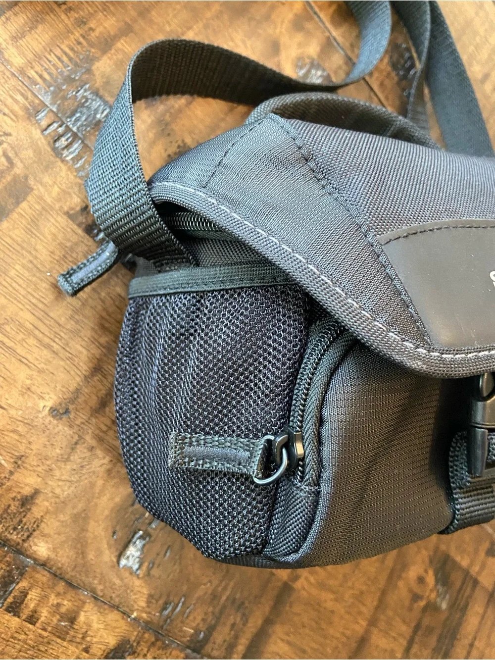 Sony Black Compact Messenger Camera Bag with Adjustable Strap